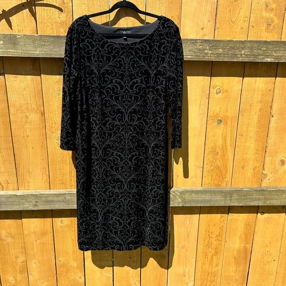 Ronni Nicole Women’s Black Velvet Lined Stretch 3/4‎ Sleeve Dress Size 16 Whimsy - Picture 4 of 7